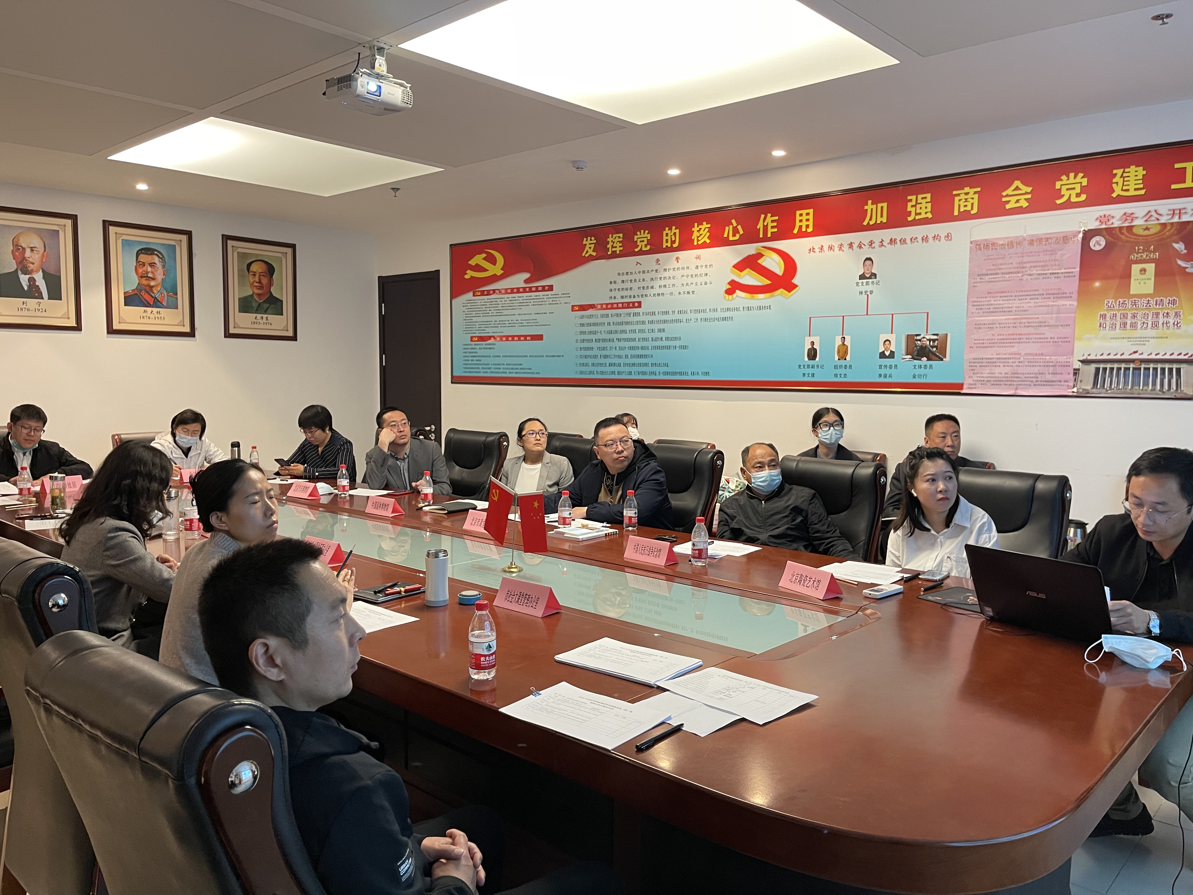 各單位對(duì)項(xiàng)目進(jìn)行互評(píng)打分.jpg