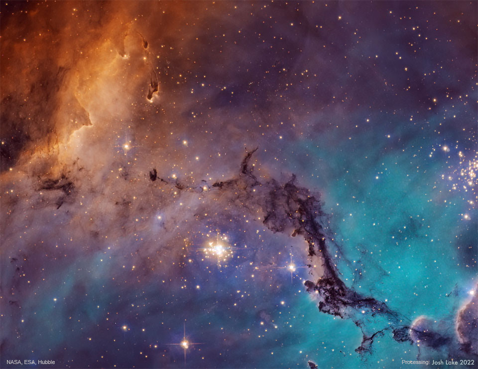 待譯-APOD20220412-N11_HubbleLake_960.jpg