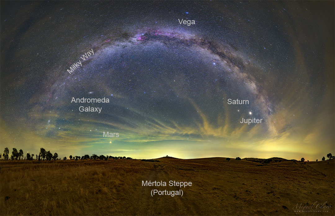 待譯-APOD20220418-MwMertola_Claro_1080_ann.jpg