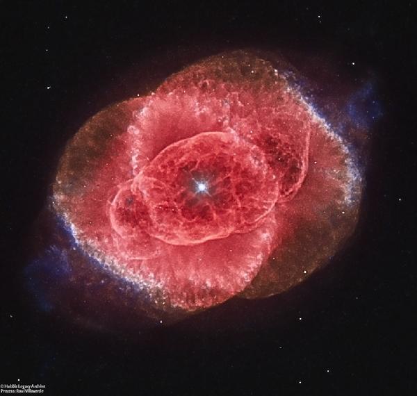 待譯-APOD20220710-CatsEye_HubbleVillaVerde_960.jpg