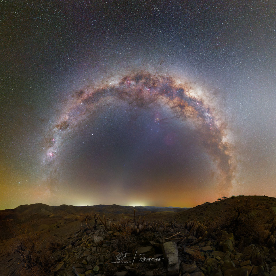 待譯-APOD20220817-StargateMilkyWay_Oudoux_960.jpg