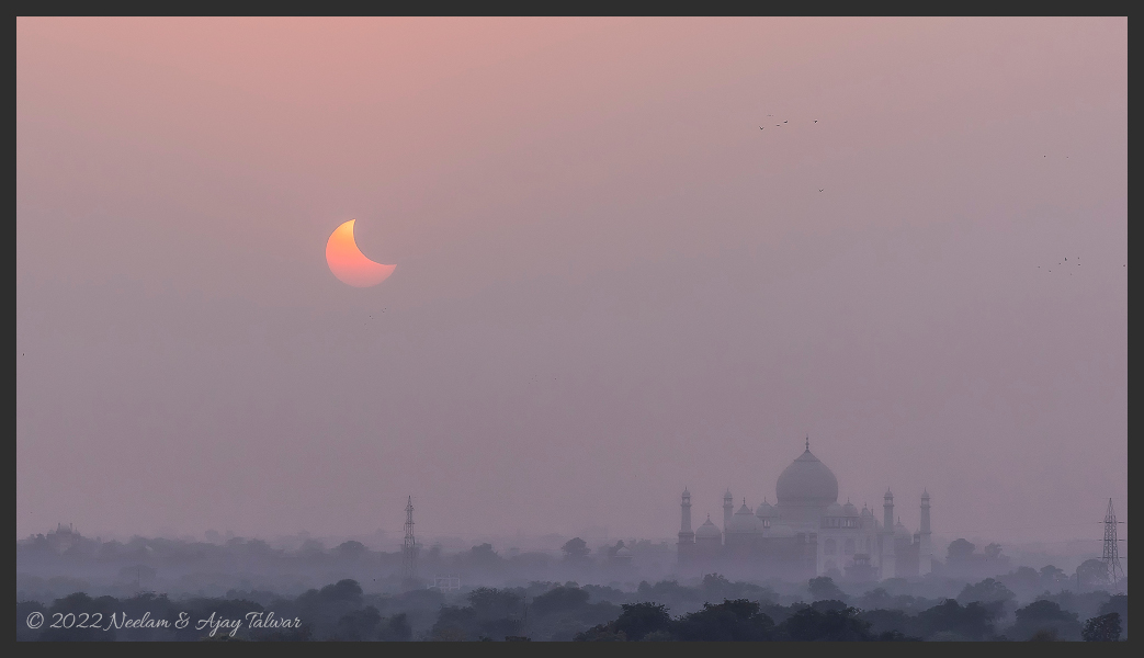 待譯-APOD20221027-2022-10-25pseTaj600h.jpg
