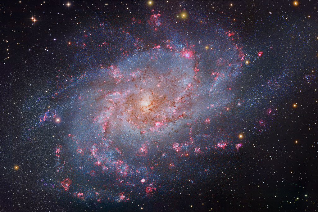 待譯-APOD20221103-M33-NOIR-HST-LL_1024.jpg