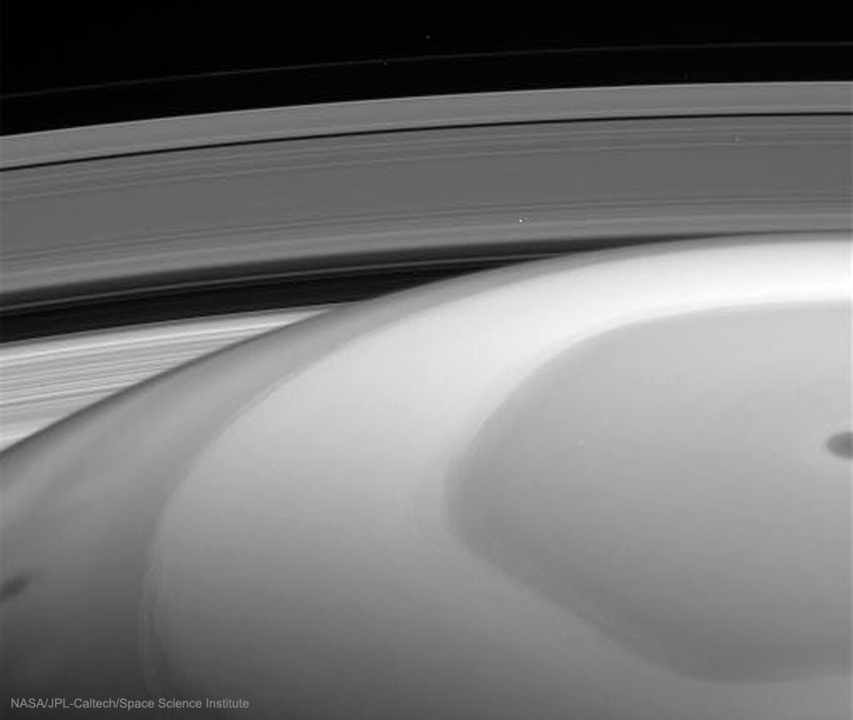 待譯-APOD20221223-SaturnInsideOut2_cassini_960.jpg