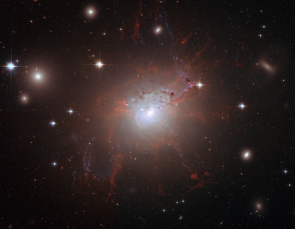 待譯-APOD20230126-ngc1275_heic0817a_1024.jpg