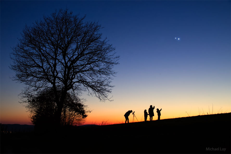 待審核-APOD20230315-木星和金星在德國上空會聚.jpg