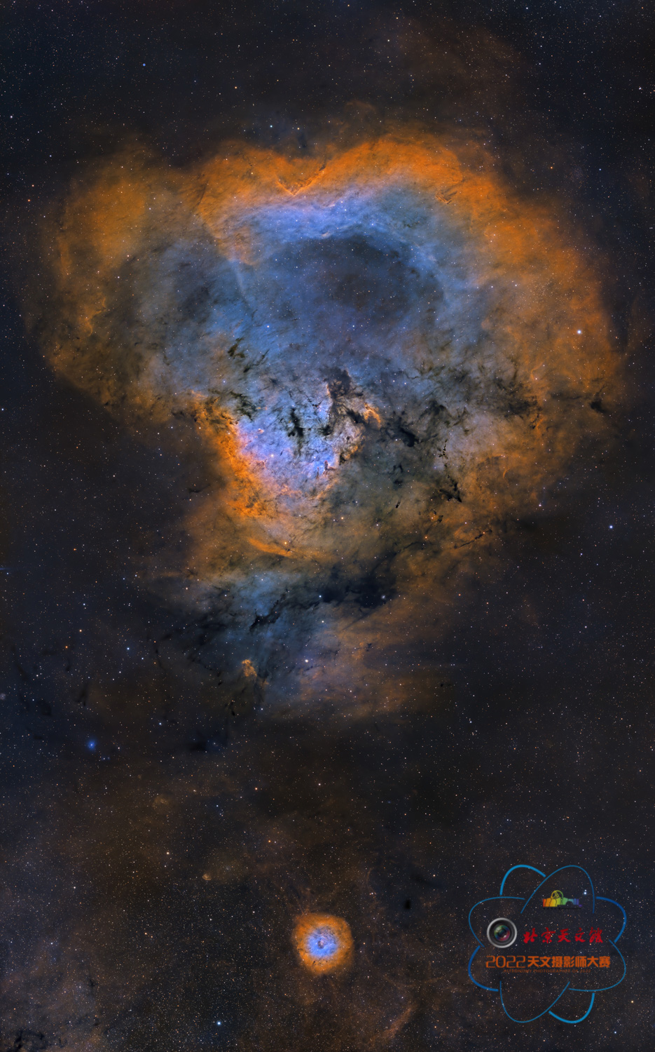 圖3.張逸舟-神秘的宇宙深處-NGC7822-宇宙大問號.jpg