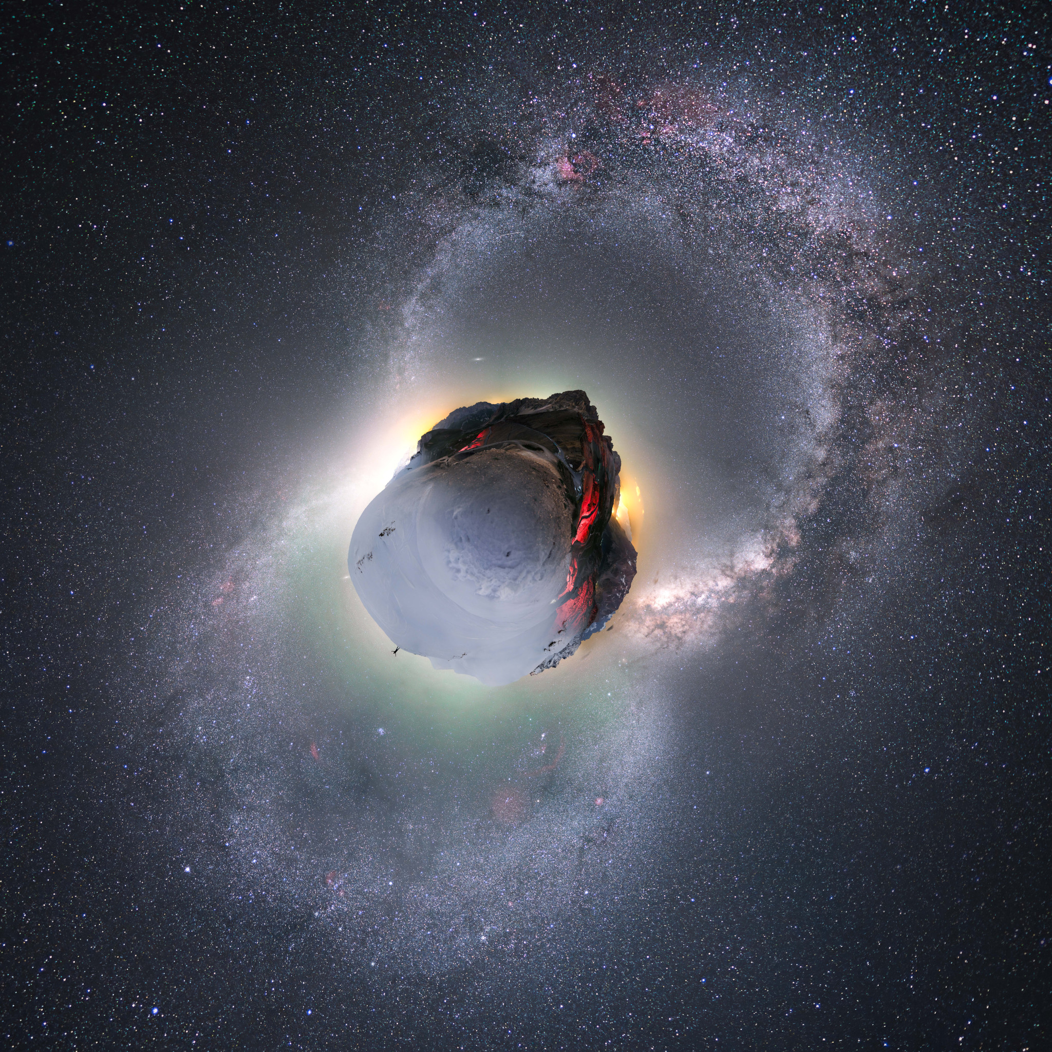 已審核-APOD20241130-LittleplanetGalibier-CamilleNIEL2048.jpg